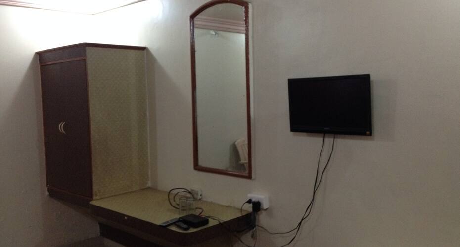 Madhuban Lodge, Latur 4